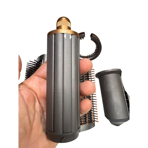 Dyson Airwrap Complete Styler With Attachments & Leather Case - Preowned - Picture 8 of 16